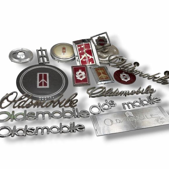 Oldsmobile Other - Vintage Oldsmobile Emblem Ornament Rare Lot Bulk Car Part Hood Ornament Logo